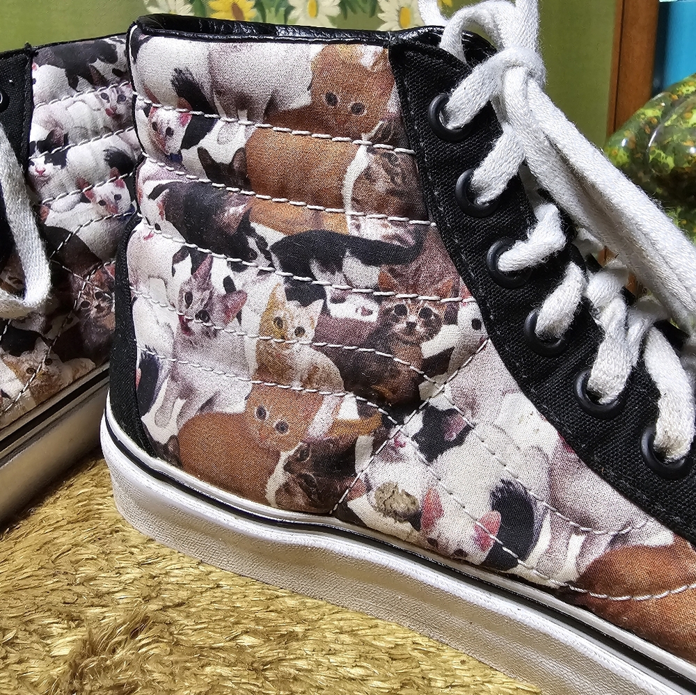 Limited Edition ASPCA Cat Vans - Picture 2 of 8